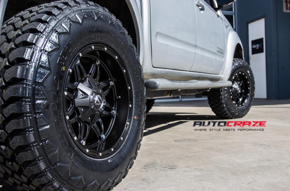 NISSAN NAVARA HOSTAGE MATTE BLACK